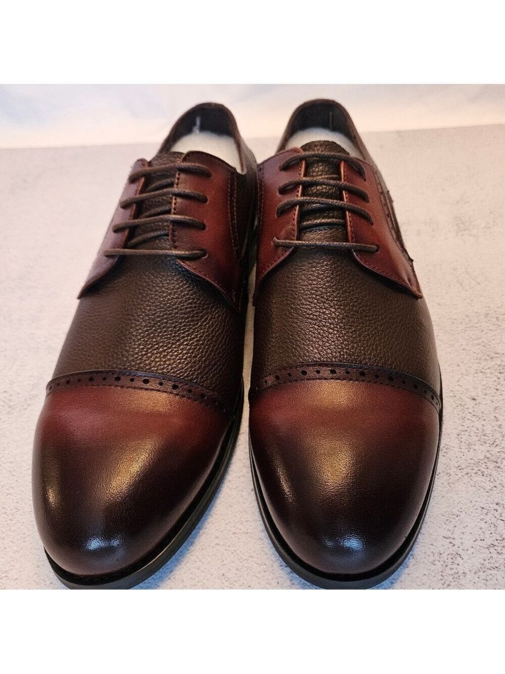 🍁NIB Size 7 Two Tone Derby Shoes For Men in Calf Leather, Product of Canada🍁